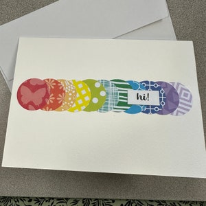 BONJOUR ! Carte de voeux - Art original unique en son genre de collage multicouche arc-en-ciel à l'aide de papiers peints à la main