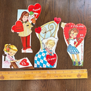 LIVRAISON GRATUITE - Filles vintage mignonnes écriture jouant à rêver jolies cartes de la Saint-Valentin vendues séparément Découpes mignonnes rétro éphémères salle de classe romantique