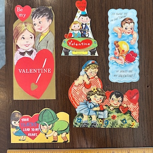 LIVRAISON GRATUITE - Jolies cartes de Saint-Valentin vintage garçon et fille vendues séparément Découpes mignonnes rétro éphémères romantique salle de classe
