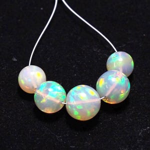 5 Pcs AAA Grade Natural Ethiopian Opal Crystal Smooth Opal Ball Beads Natural Ethiopian Drilled Ball Opal Gemstone For Jewelery 6-8mm
