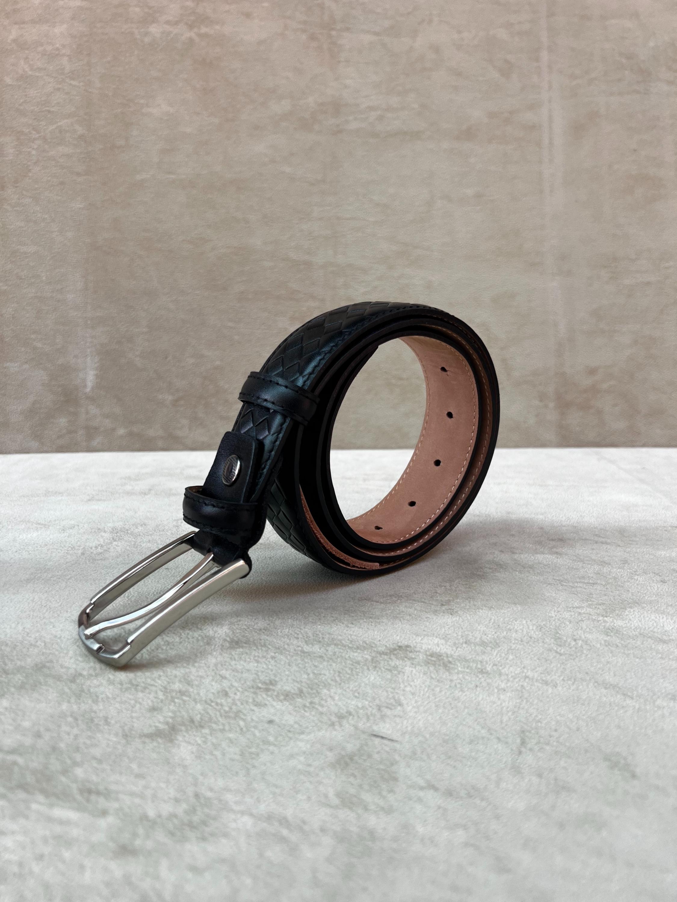 Handmade Braided Black Leather Belt: Silver Buckle, Classic  display picture 2