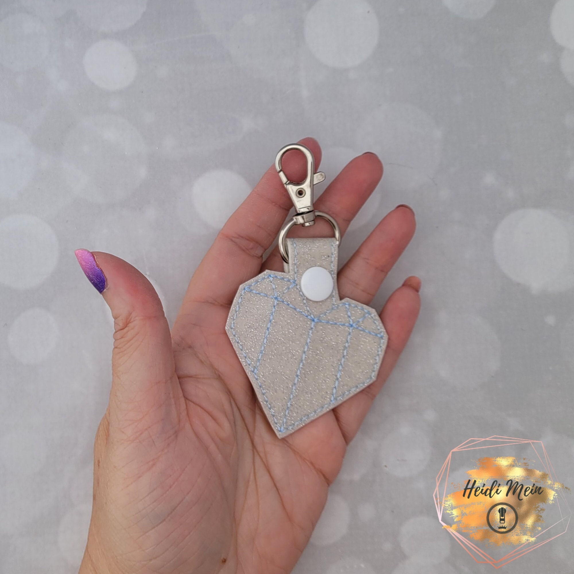 HEART LEATHER KEYCHAIN -PINK GLITTER