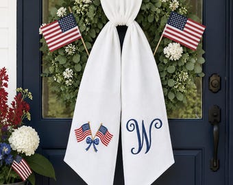 Fascia decorativa in seersucker per il 4 luglio – Monogramma ricamato, decorazione patriottica con bandiera americana per la porta