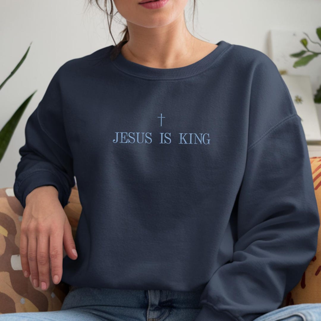 VICTORY IN JESUS Round Neck Sweatshirt