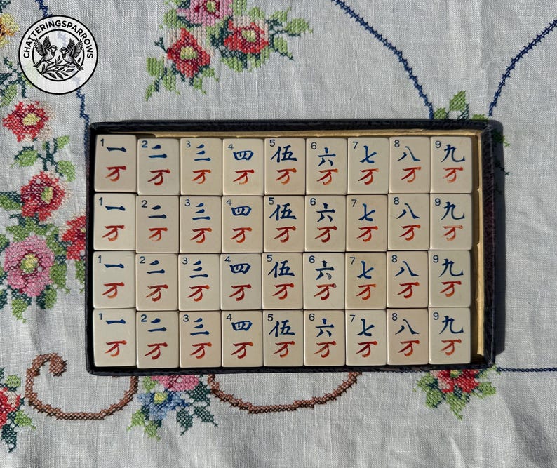 Stunning Two-Tone 1920s Vintage Mahjong by Pung Chow, 152 tiles, NMJL ready! image 5