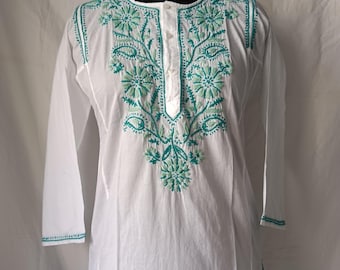 Handgjord Chikankari, grön blombroderad, Lucknowi bomullslång kurti, för kvinnor