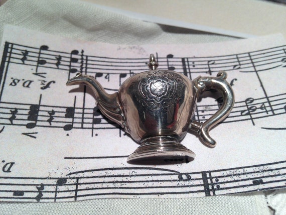 Charming Vintage Teapot Pin Silver-plate Perfect … - image 6