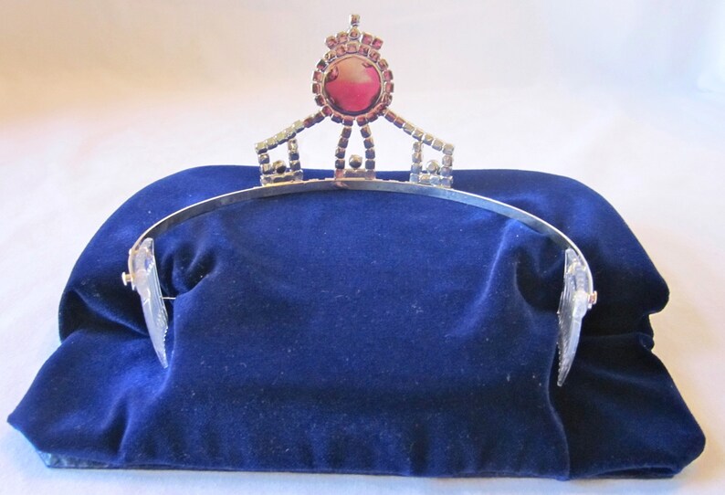 Crown or Tiara Carrying Case With Custom Velvet Cushion Etsy