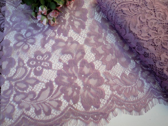 3 Cm Wide Lace Trim in Black or White SOLD Be the metre Wedding Dancing Victorian