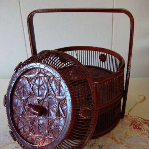 Vintage Laquered Chinese Food Dim Sum Box Container Basket Weave Snack Serving Tea Service Appetizers