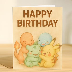 Könnte beinhalten: Geburtstagskarte mit den Worten "HAPPY BIRTHDAY" in braunen Buchstaben. Die Karte zeigt Illustrationen von vier Zeichentrickfiguren in Orange, Grün, Blau und Gelb, die sich umarmen. Die Karte liegt auf einer Holzoberfläche.