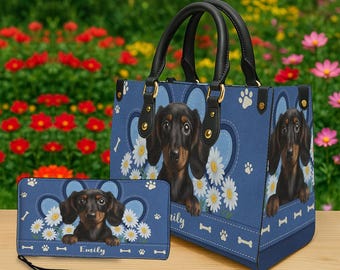 Sac à main et portefeuille teckel personnalisés, nom personnalisé en cuir avec coeur bleu et fleurs de marguerite, cadeau fourre-tout chien saucisse pour femme