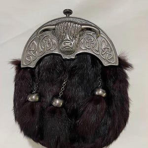 Scottish Full Dress Kilt Sporran – Black Leather with Highland Cow Cantle & Real Fox Fur Sporran Highland Accessory Bag with chain strap
