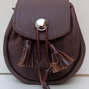 Scottish Genuine Leather Rob Roy Kilt Sporran – Traditional Highland Sporran with Chain Strap Brown Leather Sporran for Men