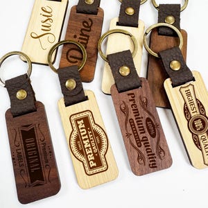 Engraved Wooden Keychain,Personalized Name Keychain,Birthday Gift, Gift For Mum,Mother&#39;s Day, New Driver Gift,Bridesmaid Gift
