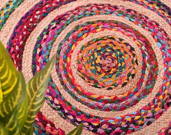 Kleurrijk chindi-tapijt rond, regenbooggevlochten katoenen tapijt, boho-tapijt, handgemaakt tapijt van gerecycled katoen, milieuvriendelijk voddenkleed, rond vloerkleed