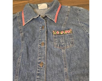 Vintage Studio Ease Denim Button Up 10 Blue Floral Aztec Cut Off Sleeve Top