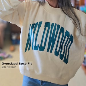 Oversized Boxy Fit
Size M shown (cream fleece)