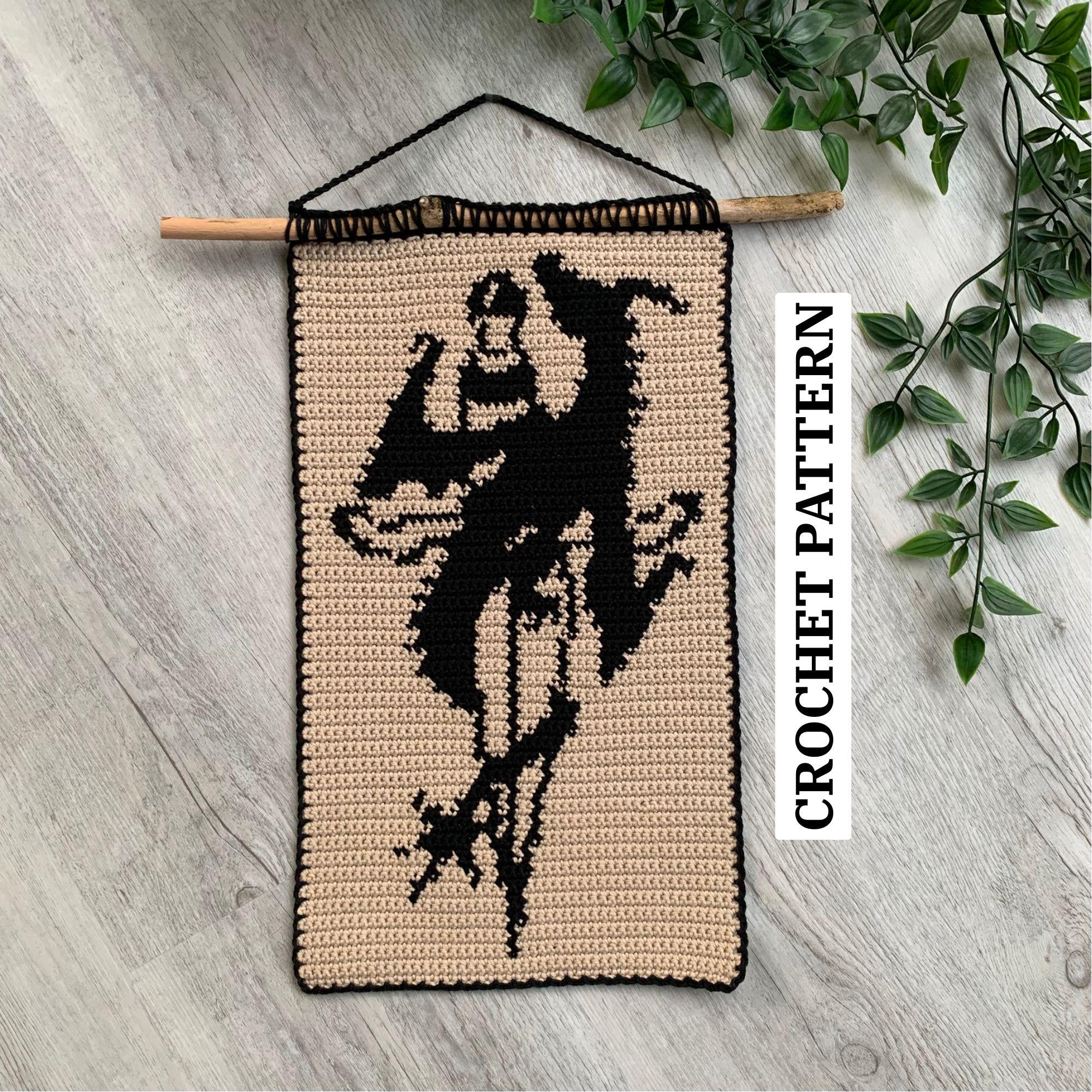 Dragon Dagger Tapestry Crochet Pattern | Romantasy Wall Art