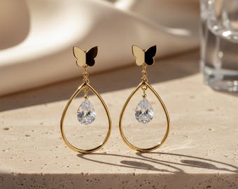 Pendientes de mariposa con cristal en forma de lágrima, de latón chapado en oro, elegantes pendientes colgantes artificiales de diseño minimalista, regalo para mujer.