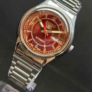 Automatic seiko 5 red dial  17 jewels Men&#39;s wrist watch 6309A case material stainless steel 37mm vintage refurbished