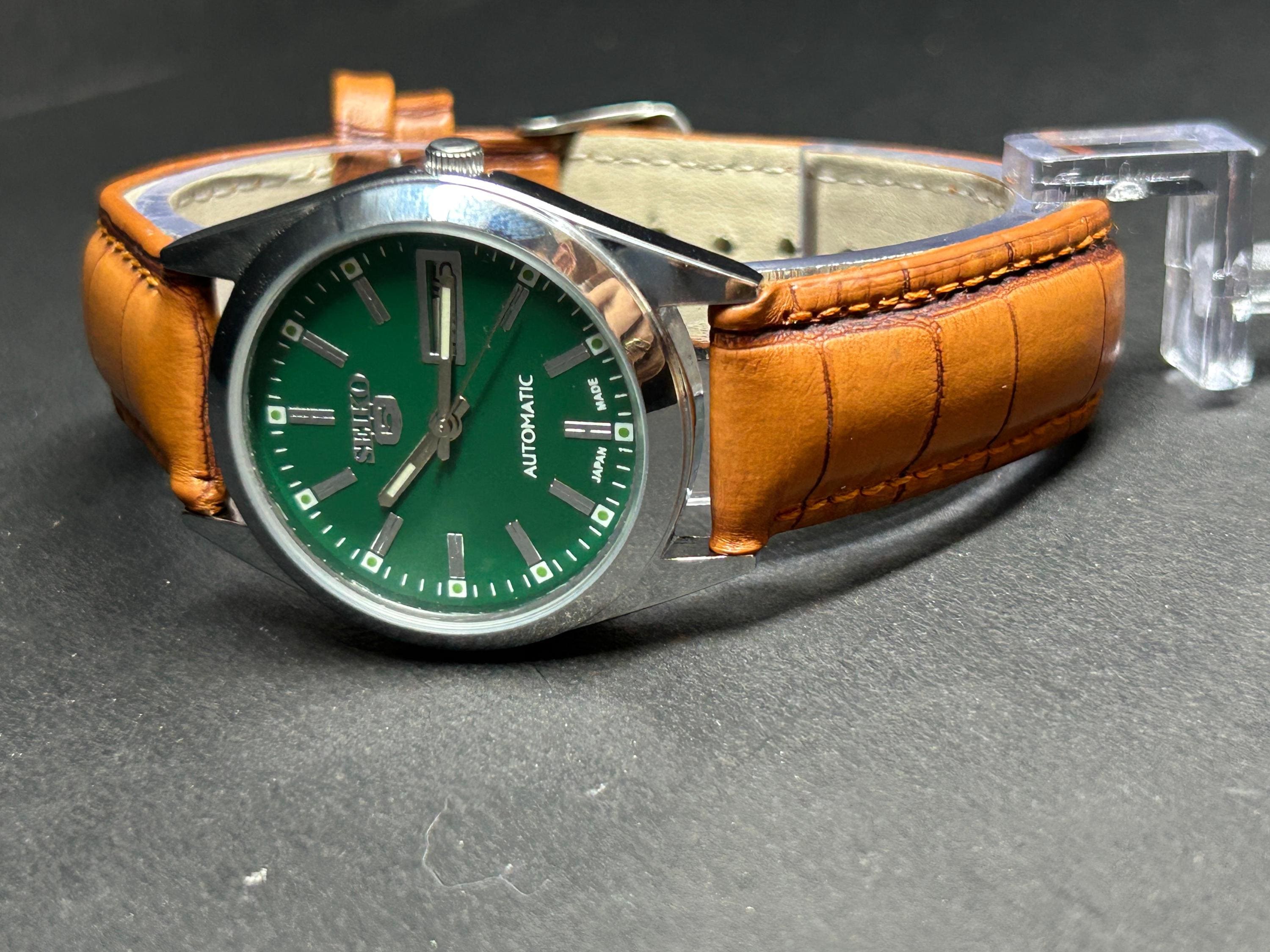 希少 vintage SEIKO harmony ハート型 腕時計 ゴールド 緑 希少 vintage SEIKO harmony ハート型 腕時計 ゴールド 緑
