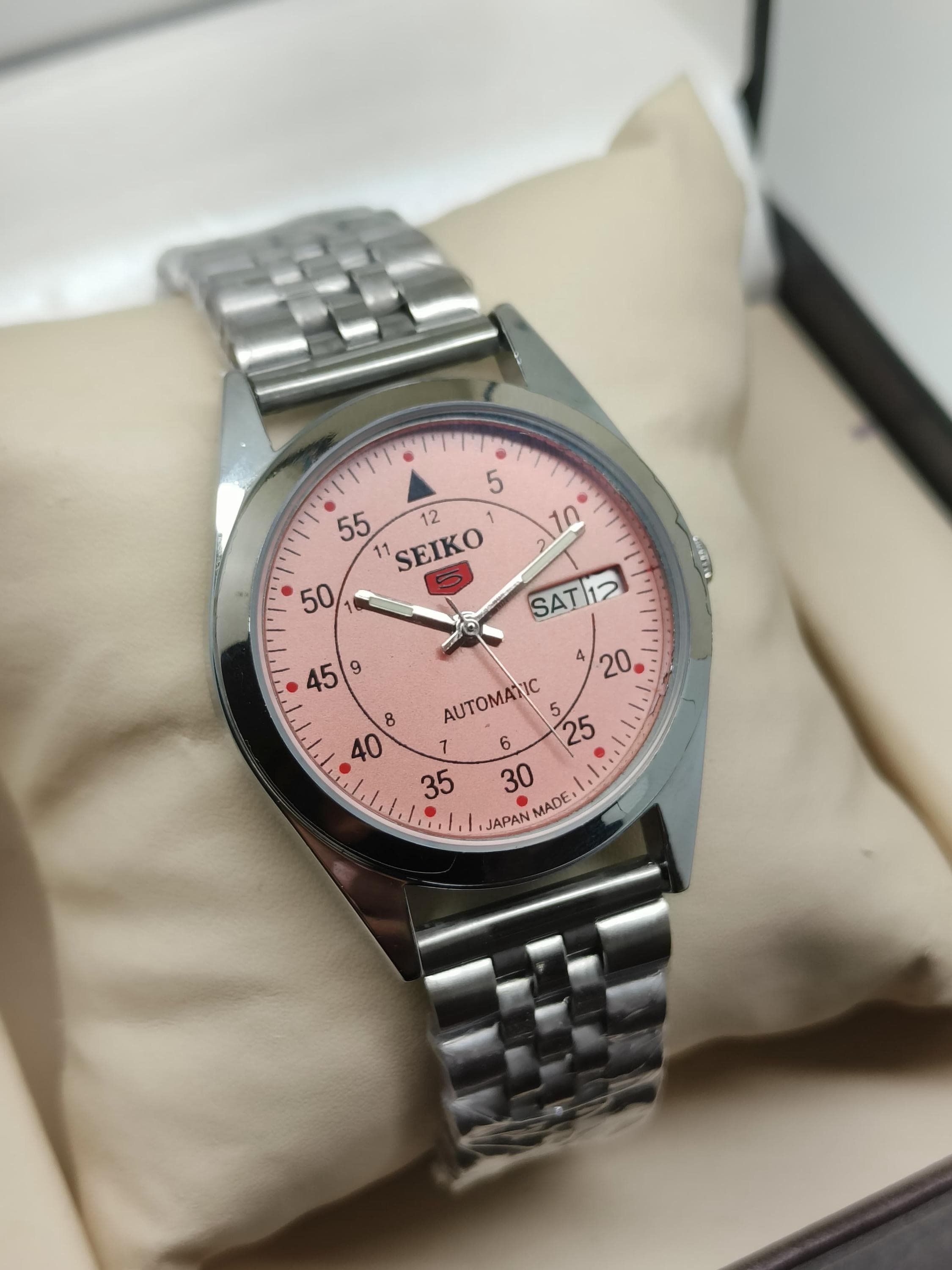 Seiko Vintage Watch - Etsy