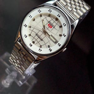 Vintage Automatic seiko 5 refurbished watch 37mm white dial day/date 17 jewels Men&#39;s wrist watch 6309A case material stainless steel