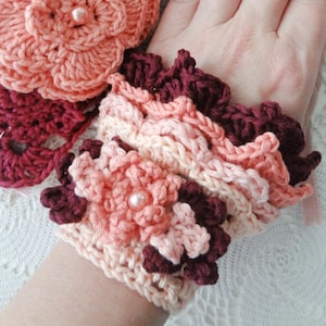 CROCHET PATTERN: Daphe Crochet cuff, crochet mesh cuff, crochet, crochet bracelet, crochet lace cuff, Victorian crochet cuff, romantic cuff, image 1