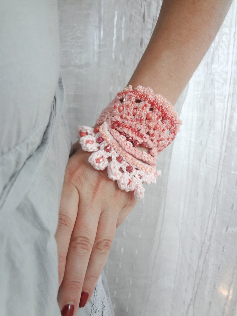 MODÈLE DE CROCHET : Modèle de bracelet au crochet Kiana, manchette au crochet, bracelet au crochet, accessoire au crochet, dentelle au crochet, tutoriel photo, image 4