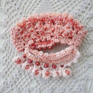CROCHET PATTERN:Kiana Crochet Bracelet Pattern,crochet cuff,crochet bracelet,crochet accessory,crocheted lace, photo tutorial, image 2