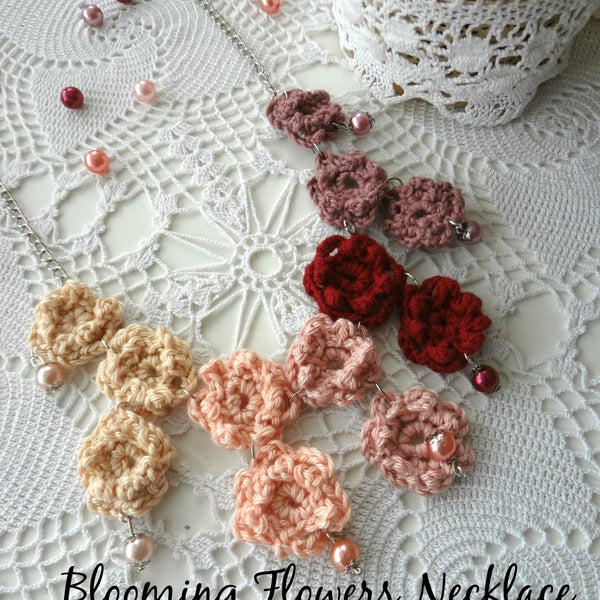 DIGITAL CROCHET PATTERN - Blooming Flowers Necklace,crochet flower pattern,crocheted necklaces,crochet flowers,necklace