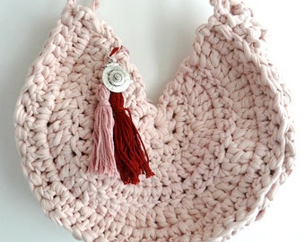 Crochet Pattern: Crocheted Boho Bag, crocheted bag, crocheted  accessory, t-shirt yarn bag, crochet boho bag