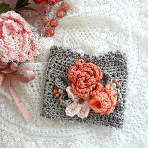 Summer Flowers Crochet Cuff,crochet bracelet, crocheted lace, Victorian cuff,romantic cuff,flower cuff, wristlet image 1