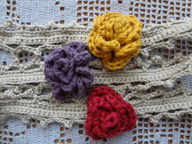 CROCHET PATTERN Vintage Rose Bracelet PDF Pattern photo tutorial, crochet pattern, crocheted bracelet, corsage, headband image 5