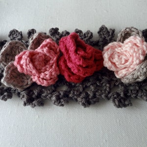 CROCHET PATTERN Sweet Roses Bracelet PDF Pattern photo tutorial, crochet pattern, crocheted bracelet, corsage, roses image 3
