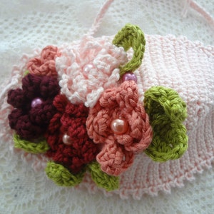 Bohemian Face Mask crochet pattern. crochet flower mask image 9