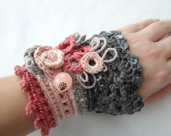 CROCHET PATTERN:Roses in Bloom Crochet Cuff Pattern,crochet cuff,crochet bracelet,crochet accessory,crocheted lace, photo tutorial,