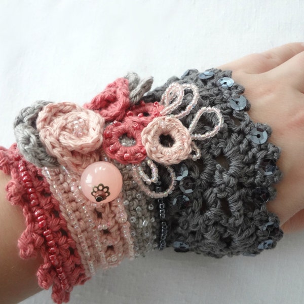 CROCHET PATTERN:Roses in Bloom Crochet Cuff Pattern,crochet cuff,crochet bracelet,crochet accessory,crocheted lace, photo tutorial,