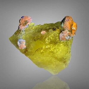 Naturlig afghanitkristallprov på matris 42 karat / UV-reaktivt fluorescerande mineralprov / Blå afghanit från Afghanistan