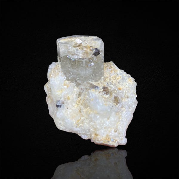 51 quilates, belo espécime de água-marinha com albita, do Paquistão, 24 x 23 x 26 mm, minerais/espécimes/colecionadores