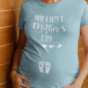Meu primeiro dia das mães, pés de bebê, sublimação, DTG, PNG, camiseta para nova mamãe, futura mamãe