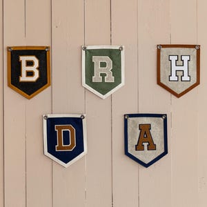 Personalized initials - Kids wall decor, Initial Sign, Custom Vintage Initial, Name pennant, Felt Flag, Baby Shower Decor, Nursery decor