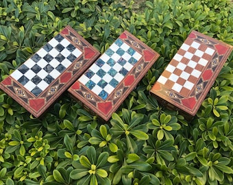 Manopoulos Walnut Backgammon and Chess Set in Wood Case - Small