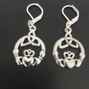 Claddagh Trinity Knot Earrings: Tibetan Silver Celtic Leverback
