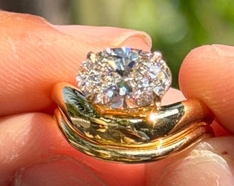 Anillo de compromiso con diamante de talla ovalada de 2,00 quilates / Anillo con halo de diamantes / Anillo de oro amarillo de 18 quilates con banda ondulada / Anillo de doble banda estilo vintage