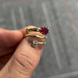 Rubinförlovningsring | Röd rubinring | Rubinuttalandering | Guldrubinring | Öppen wrapring | Unik ädelstensring | Cocktailring bild 3