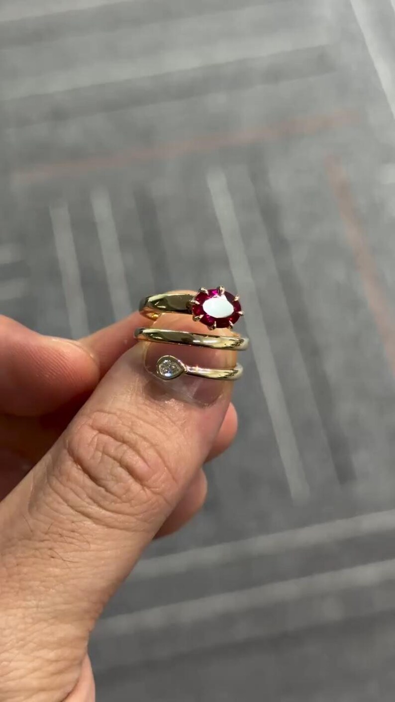Rubinförlovningsring | Röd rubinring | Rubinuttalandering | Guldrubinring | Öppen wrapring | Unik ädelstensring | Cocktailring bild 2