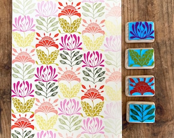 Set di 2 timbri intagliati a mano, fiore e foglia (a scelta), per bullet journal, montati su legno.