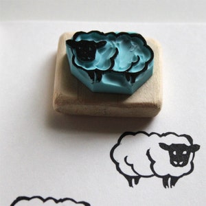 Tampon Mouton, Gravé à la Main, En Gomme, Monté sur Bois